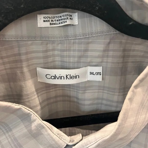 Calvin Klein Men's Plaid Button-Down Shirt - Picture 4 of 5